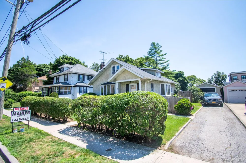 2415 Gale Avenue Baldwin, NY 11510