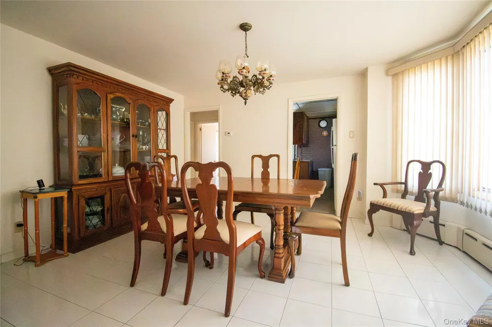 2415 Gale Avenue Baldwin, NY 11510