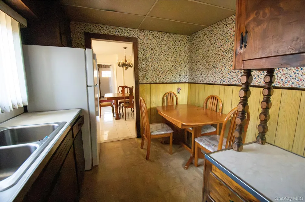 2415 Gale Avenue Baldwin, NY 11510