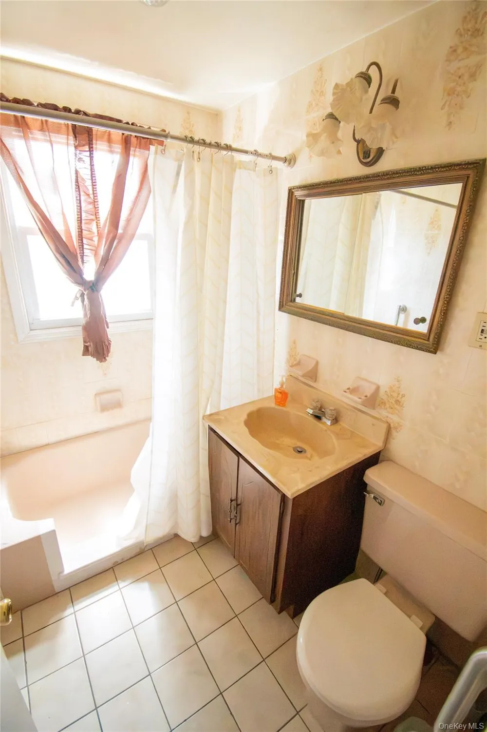 2415 Gale Avenue Baldwin, NY 11510