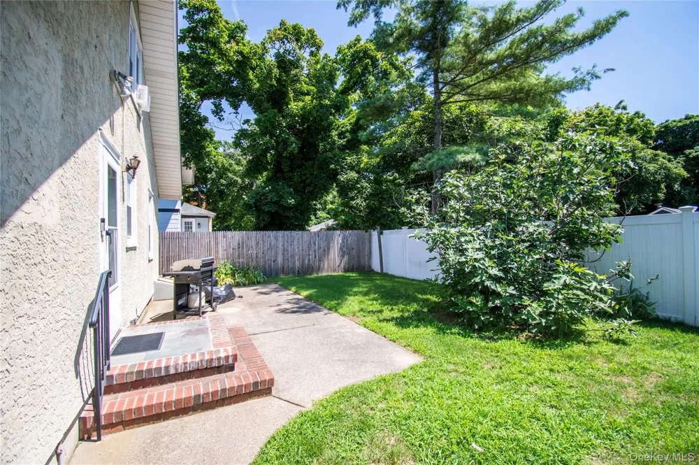 2415 Gale Avenue Baldwin, NY 11510