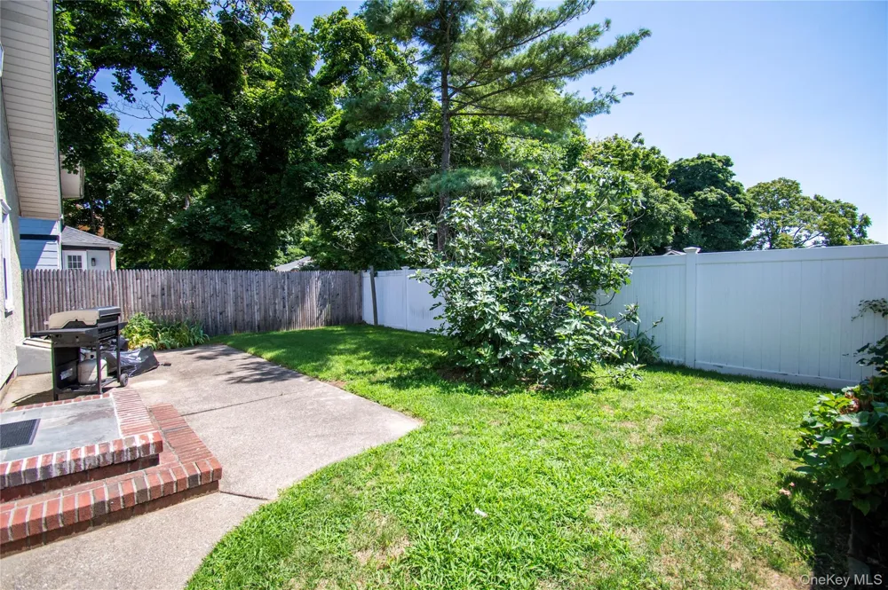 2415 Gale Avenue Baldwin, NY 11510