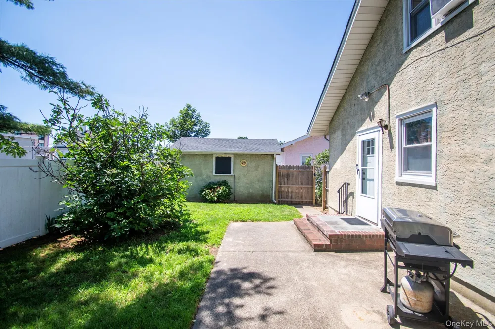 2415 Gale Avenue Baldwin, NY 11510