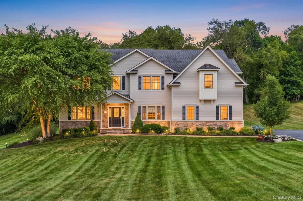 16 Canterbury Lane Warwick, NY 10990