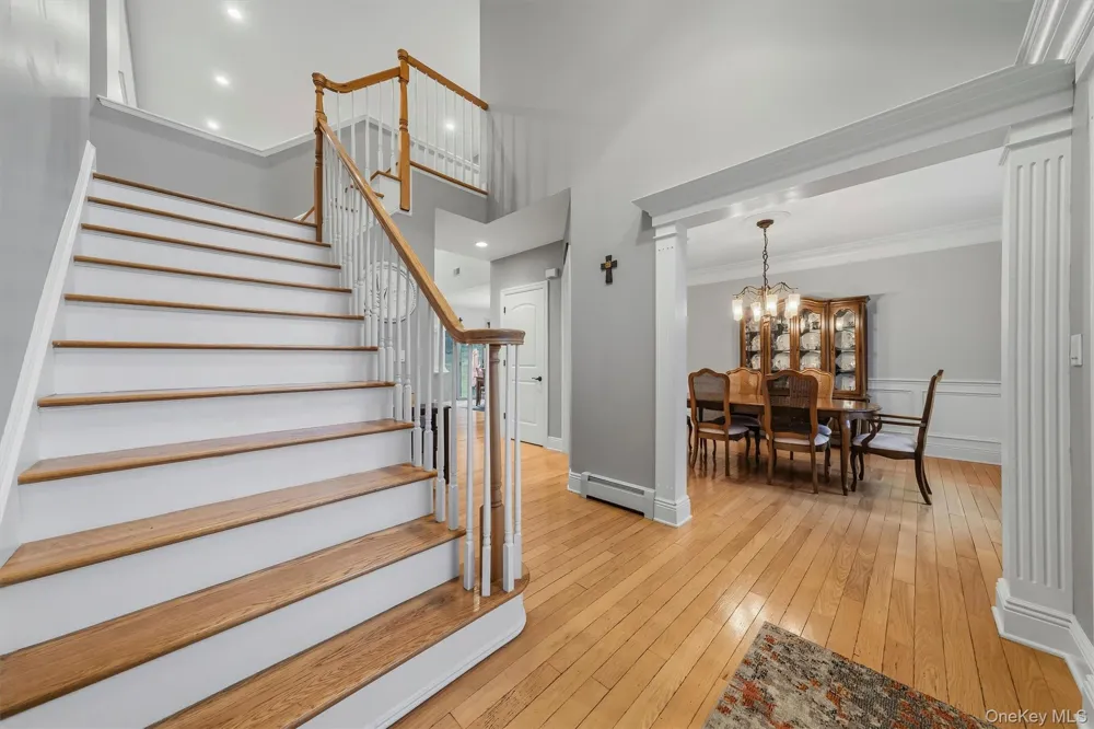 16 Canterbury Lane Warwick, NY 10990