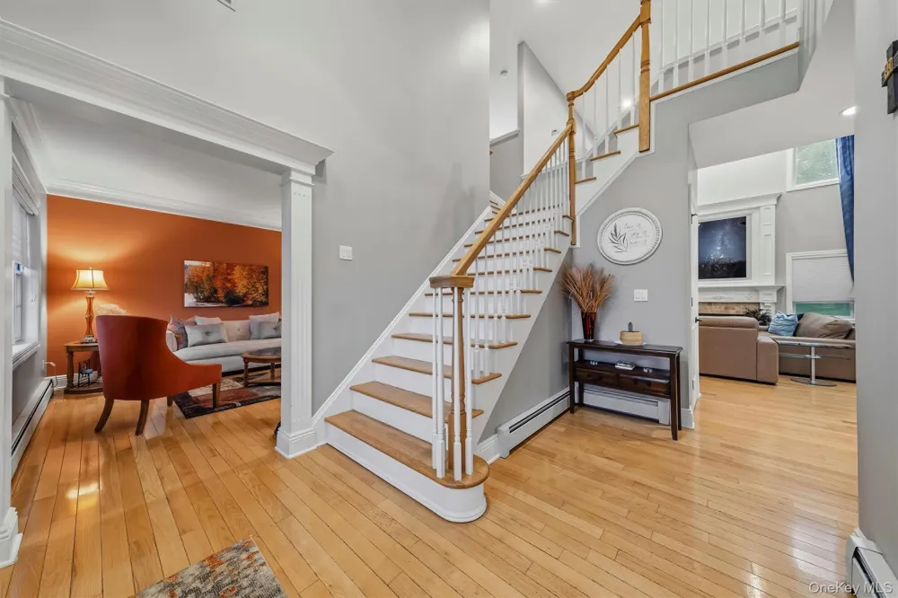 16 Canterbury Lane Warwick, NY 10990
