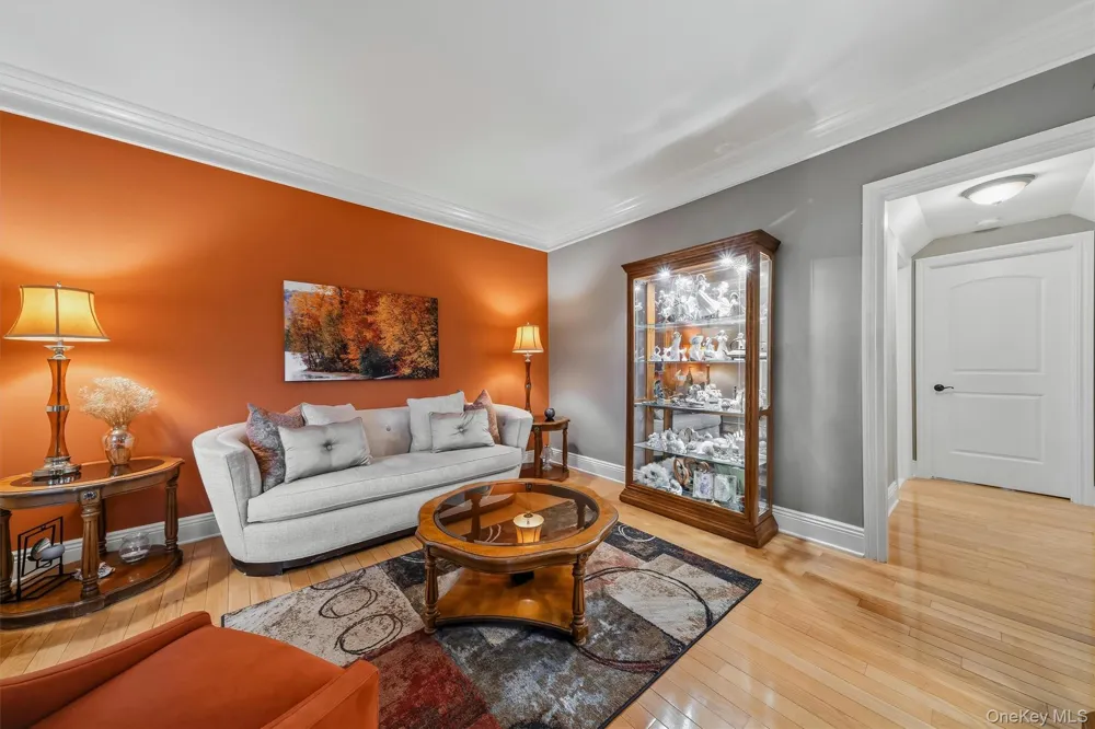 16 Canterbury Lane Warwick, NY 10990