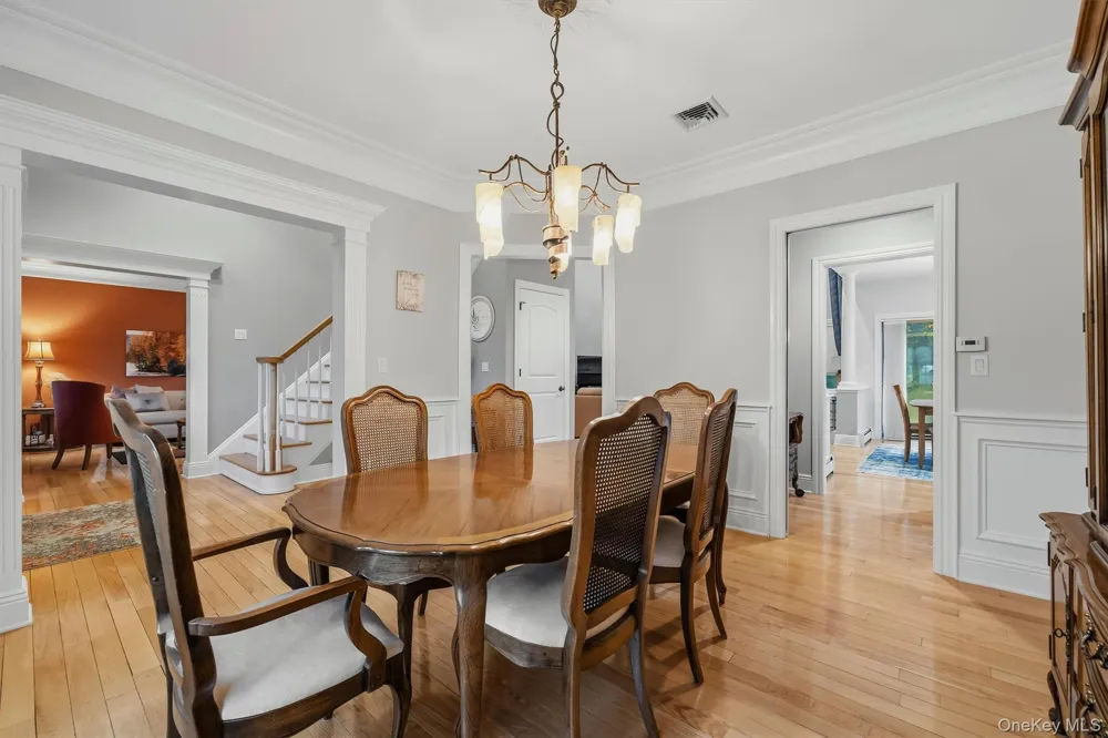 16 Canterbury Lane Warwick, NY 10990