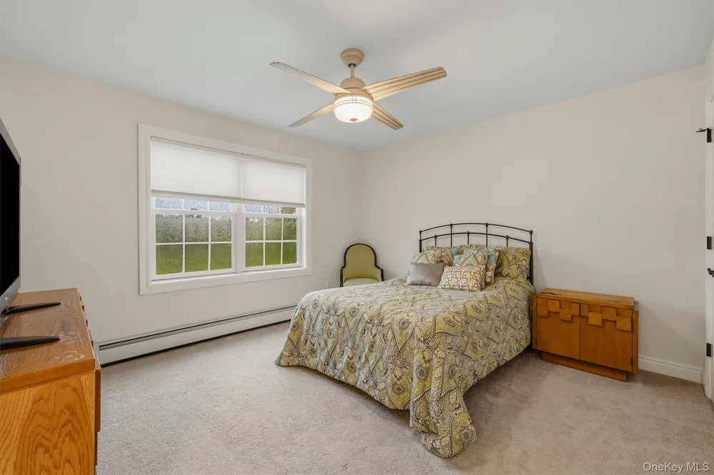 16 Canterbury Lane Warwick, NY 10990