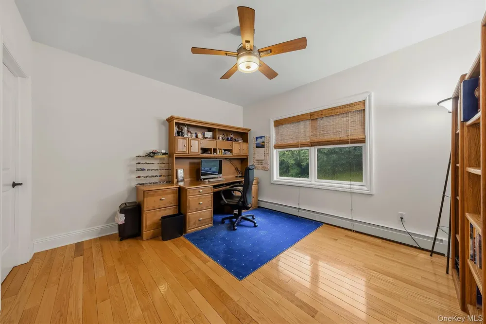 16 Canterbury Lane Warwick, NY 10990