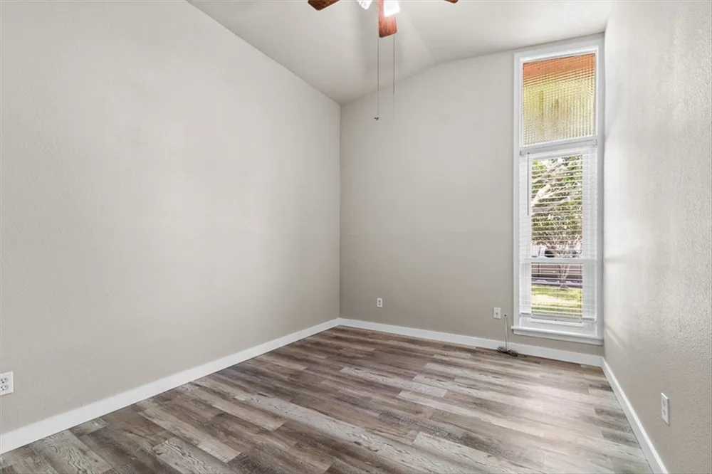 123 E Janin Circle Portland, TX 78374