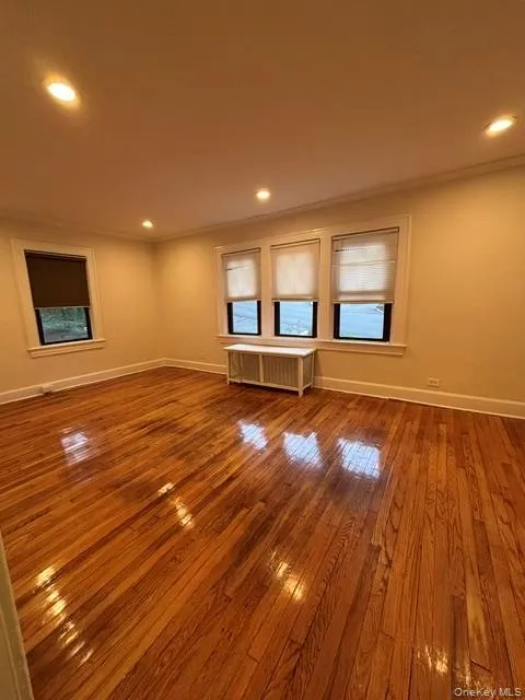 44 Oakwood Road #1E