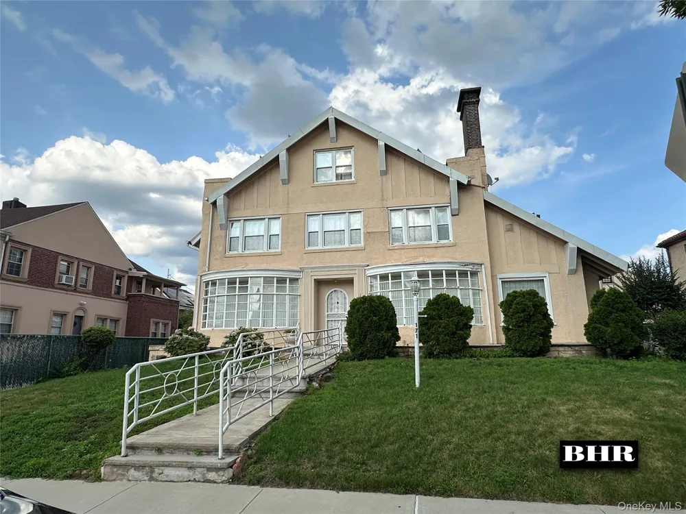 171 Girard Street Brooklyn, NY 11235