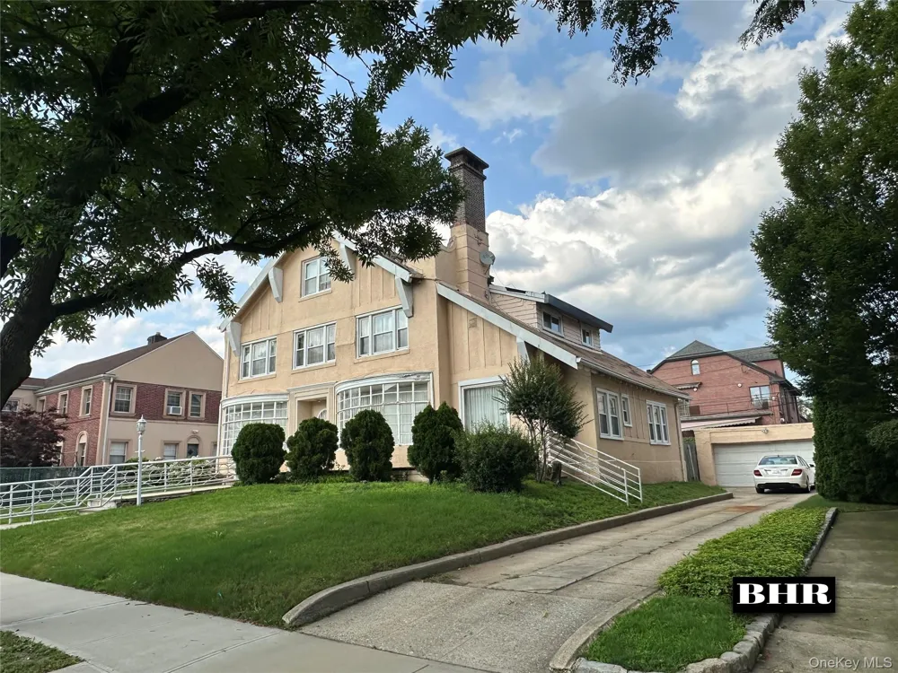 171 Girard Street Brooklyn, NY 11235