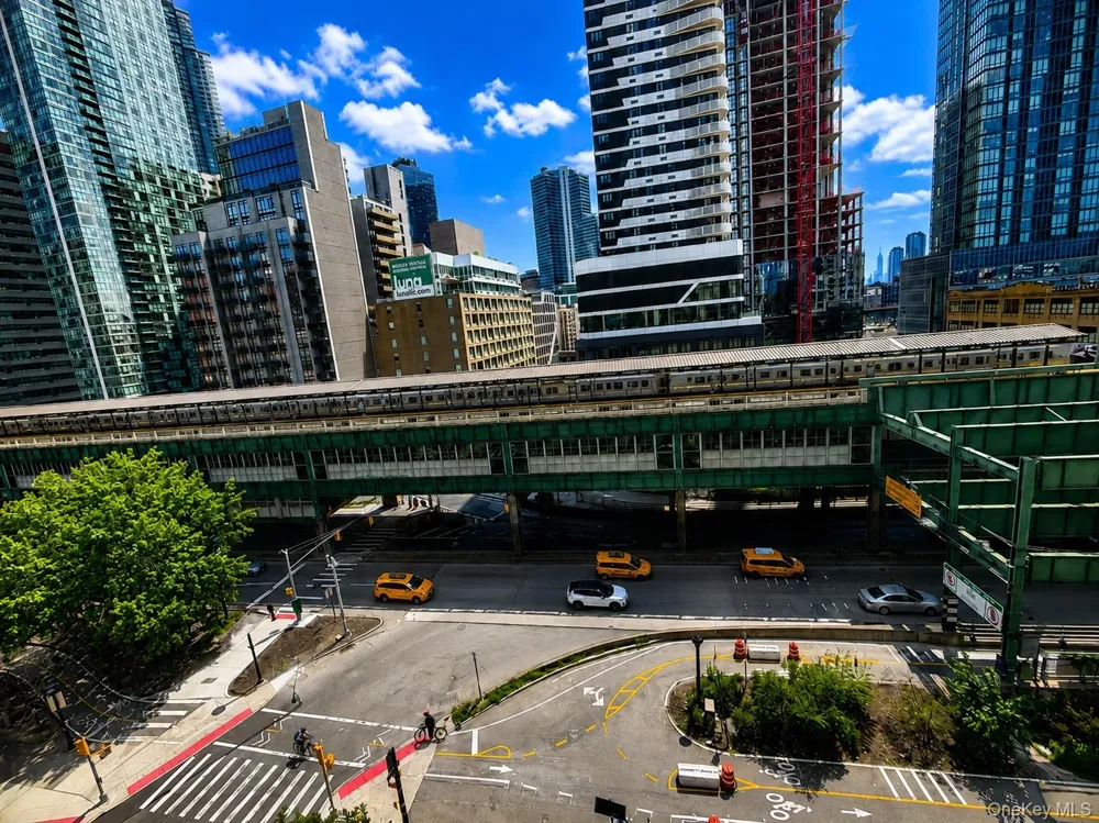 2415 Queens Plaza #6B Long Island City, NY 11101