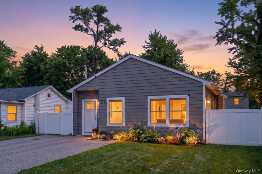 20 Cedar Road E Mastic Beach, NY 11951