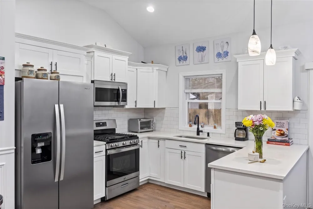 20 Cedar Road E Mastic Beach, NY 11951