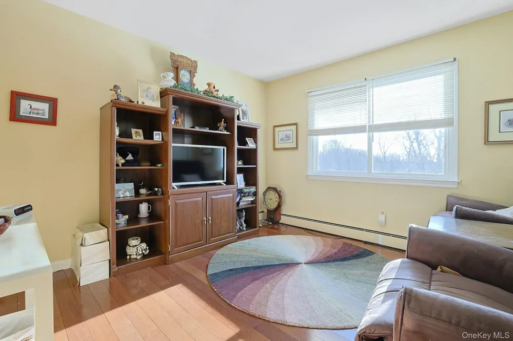 7 Lorenz Drive Valhalla, NY 10595