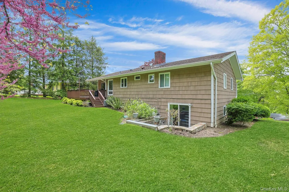 7 Lorenz Drive Valhalla, NY 10595