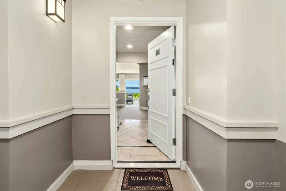 5404 Lake Washington Boulevard NE #B Kirkland, WA 98033