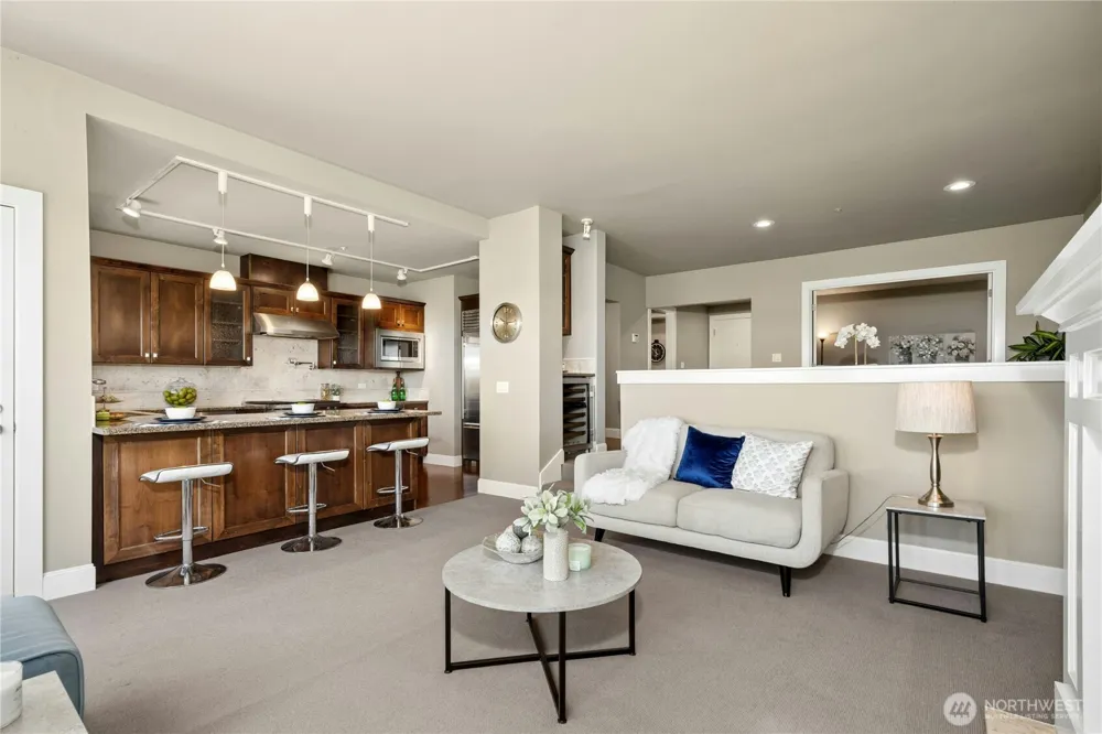 5404 Lake Washington Boulevard NE #B Kirkland, WA 98033