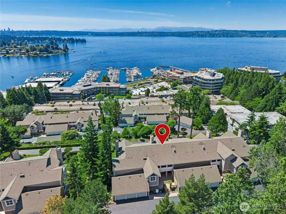 5404 Lake Washington Boulevard NE #B Kirkland, WA 98033