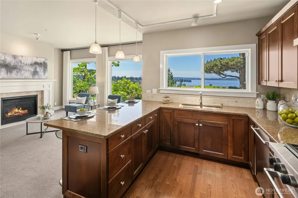 5404 Lake Washington Boulevard NE #B Kirkland, WA 98033