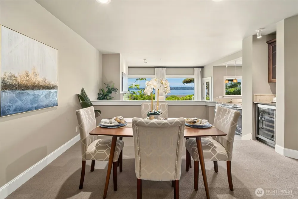 5404 Lake Washington Boulevard NE #B Kirkland, WA 98033