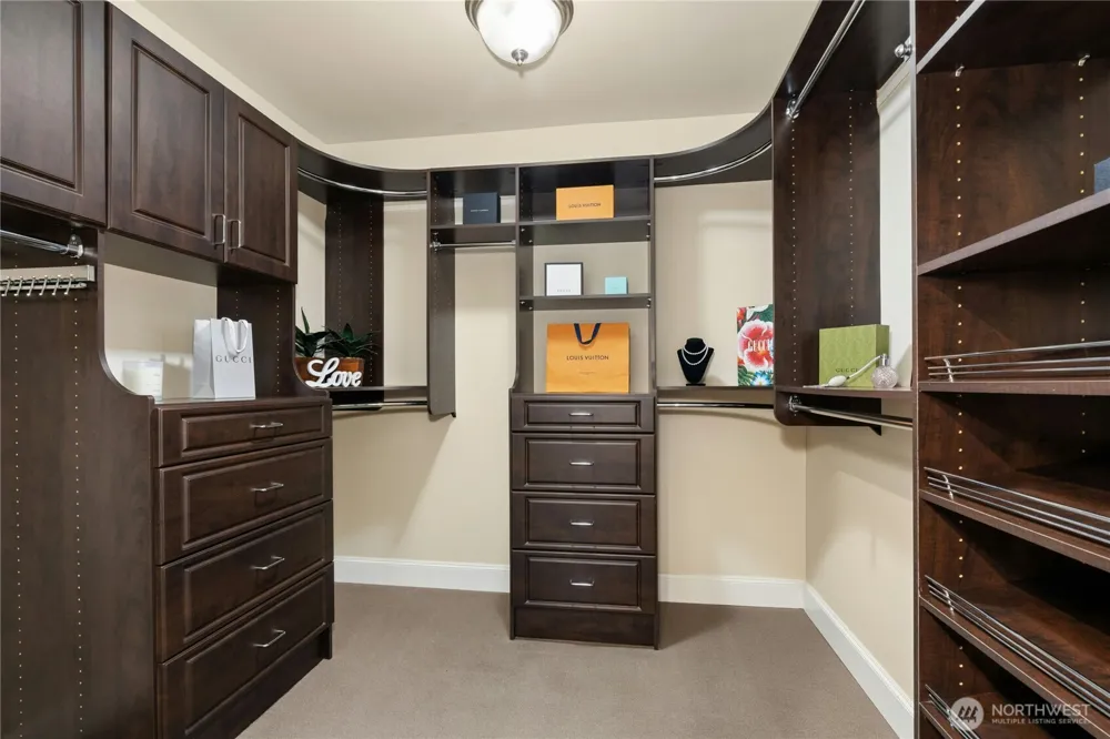 5404 Lake Washington Boulevard NE #B Kirkland, WA 98033