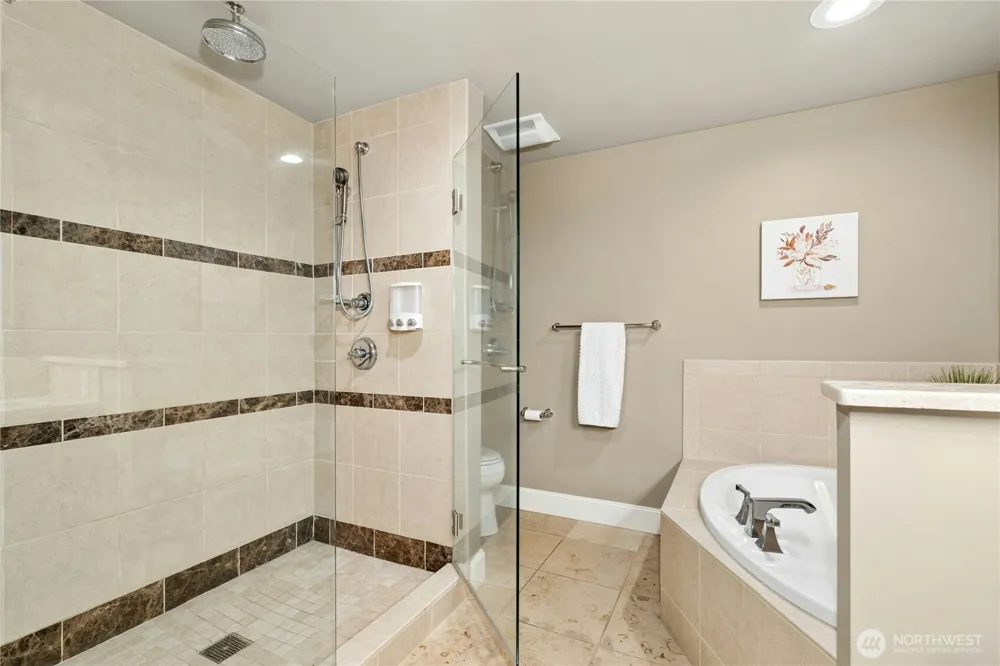 5404 Lake Washington Boulevard NE #B Kirkland, WA 98033