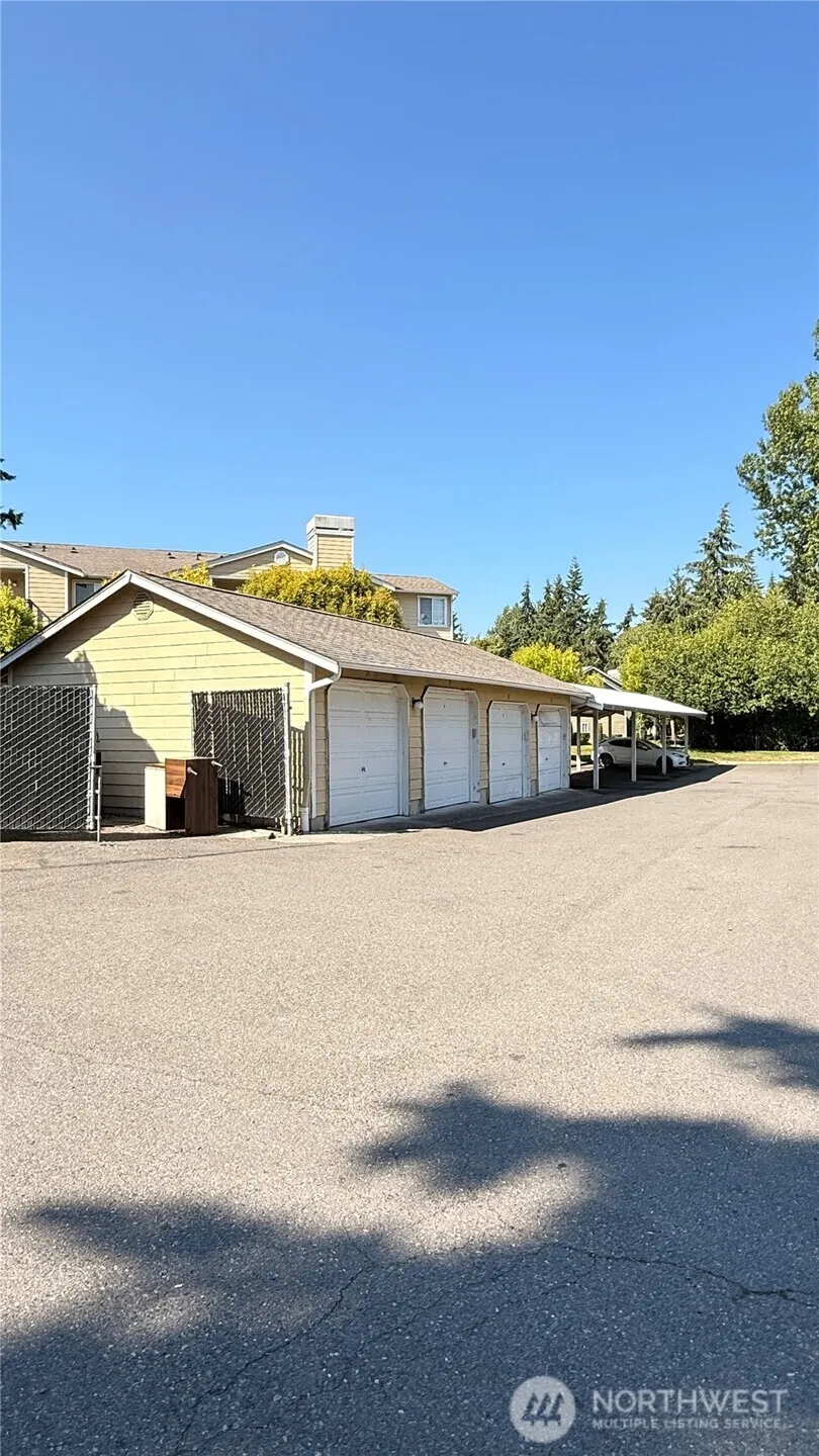28704 18th Avenue S #V102 Federal Way, WA 98003