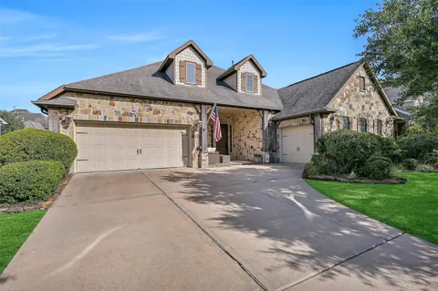 1017 Bolivar Point Lane