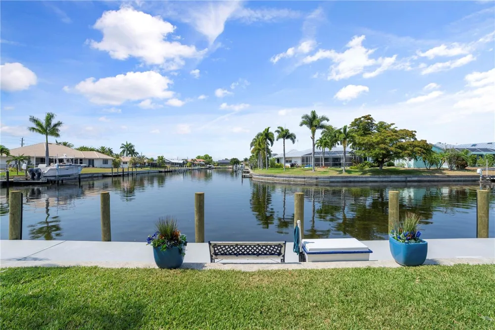 1080 BAL HARBOR BOULEVARD #11B Punta Gorda, FL 33950