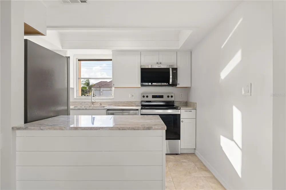 1080 BAL HARBOR BOULEVARD #11B Punta Gorda, FL 33950