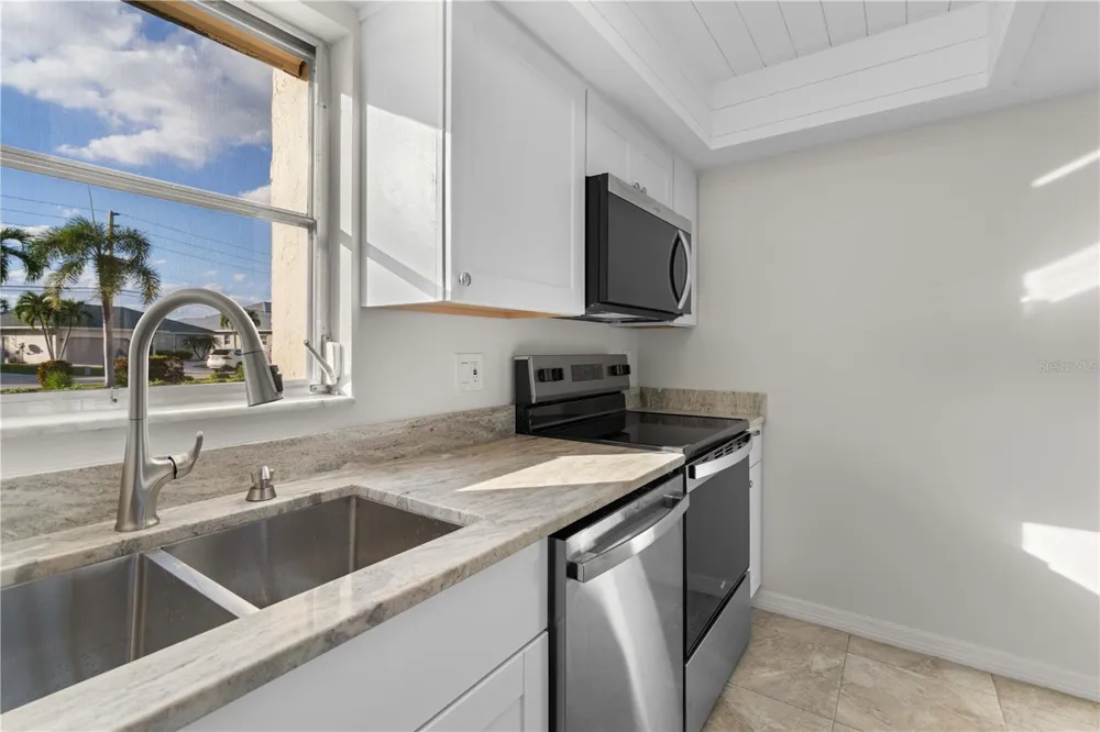 1080 BAL HARBOR BOULEVARD #11B Punta Gorda, FL 33950