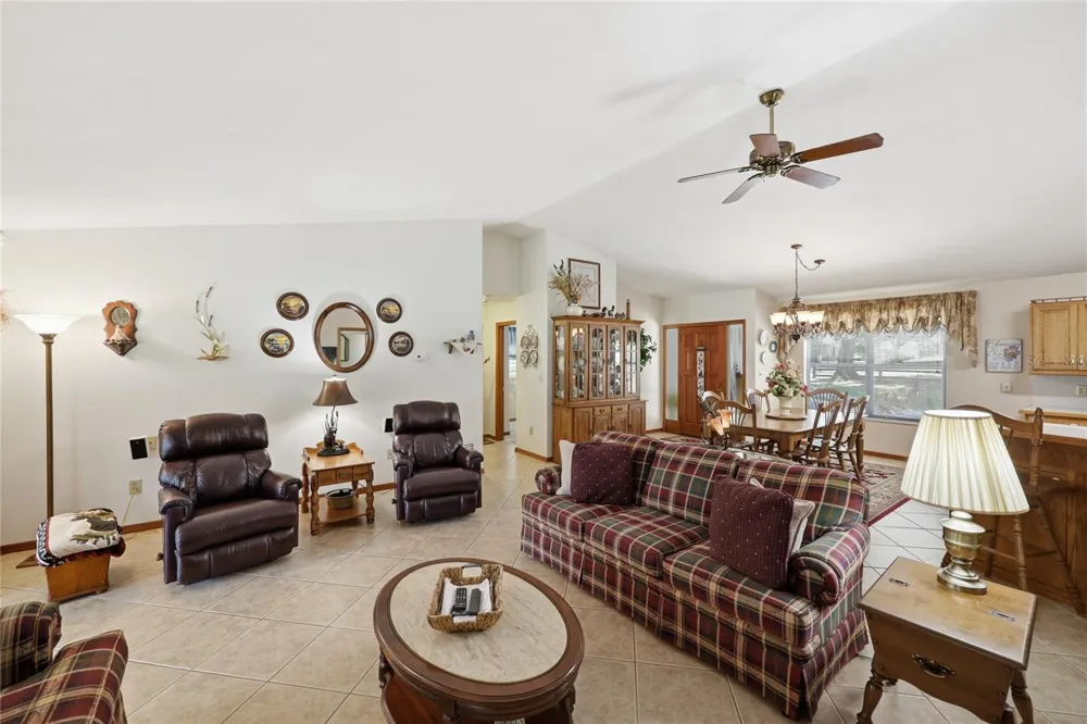 561 SE 28TH STREET Melrose, FL 32666