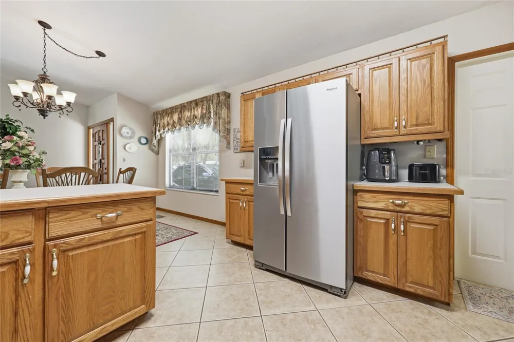 561 SE 28TH STREET Melrose, FL 32666