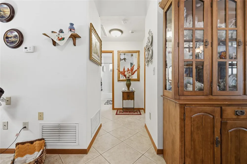 561 SE 28TH STREET Melrose, FL 32666
