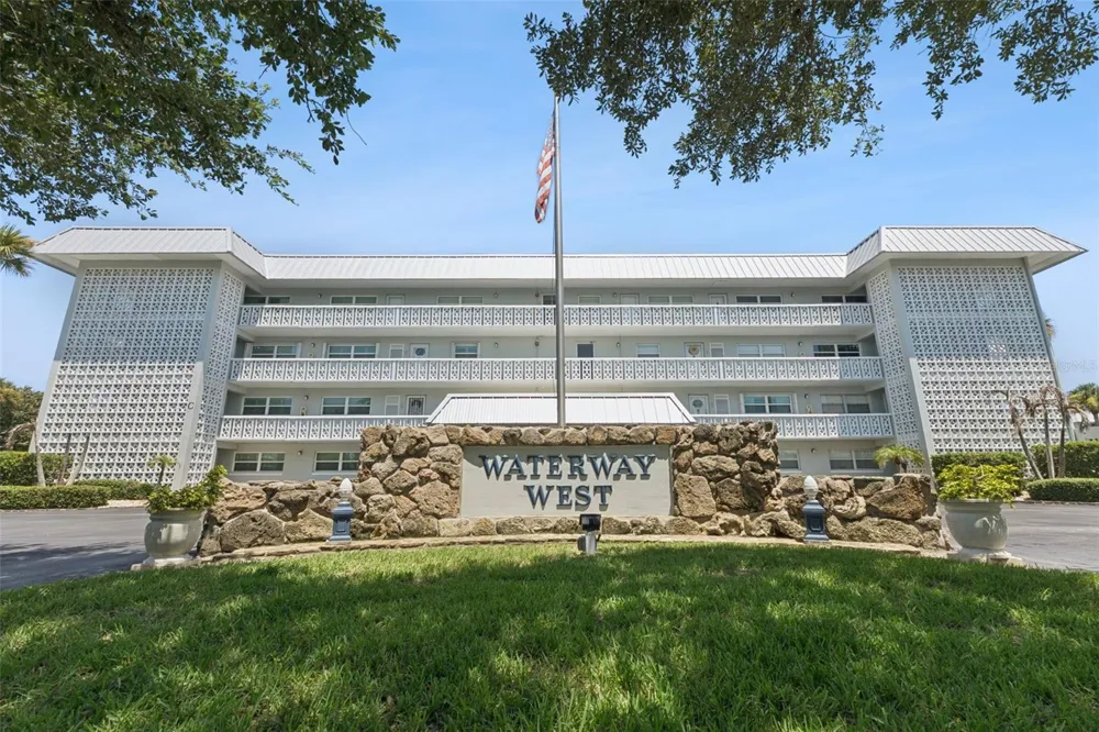 315 CAUSEWAY #B302 New Smyrna Beach, FL 32169