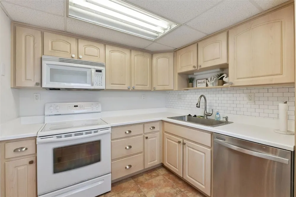 315 CAUSEWAY #B302 New Smyrna Beach, FL 32169