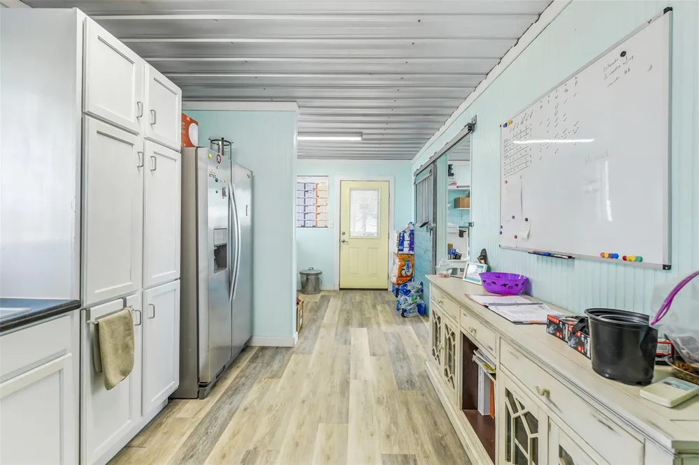 511 W Main Street Weimar, TX 78962