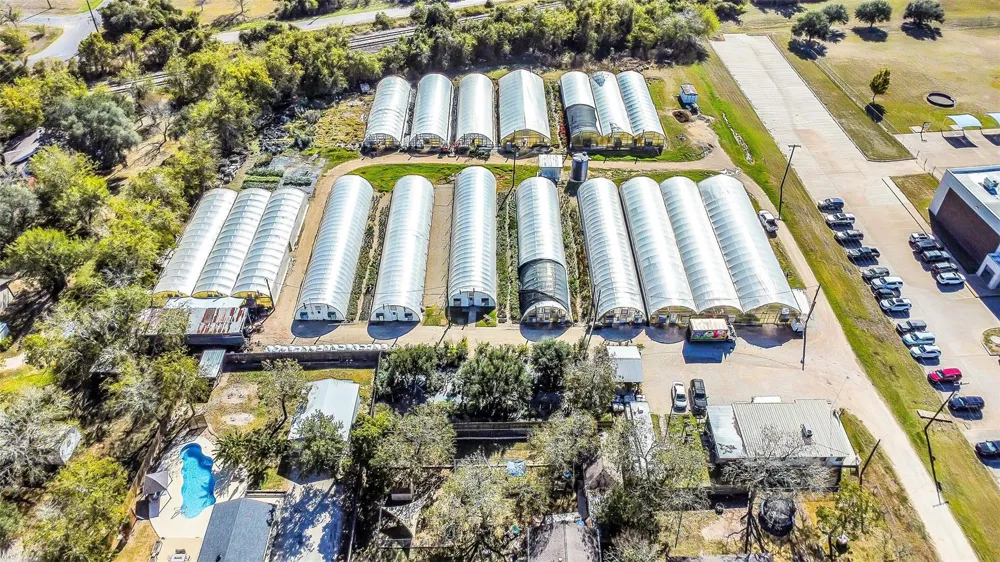 511 W Main Street Weimar, TX 78962