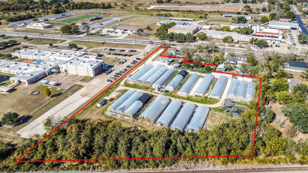 511 W Main Street Weimar, TX 78962