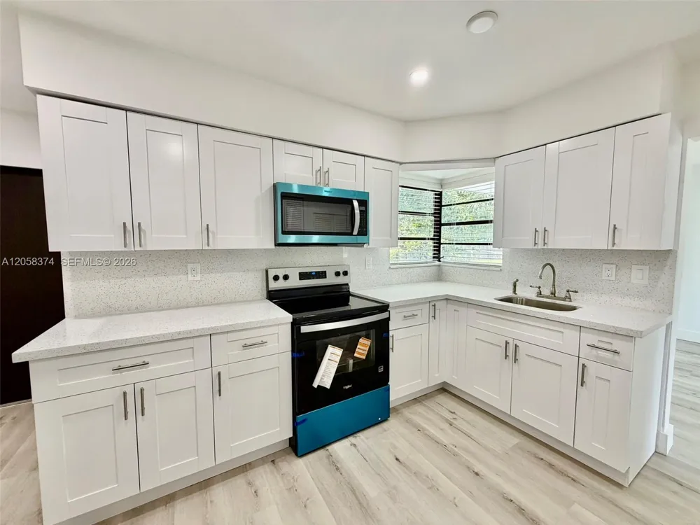 1101 NW 201st St Miami Gardens, FL 33169