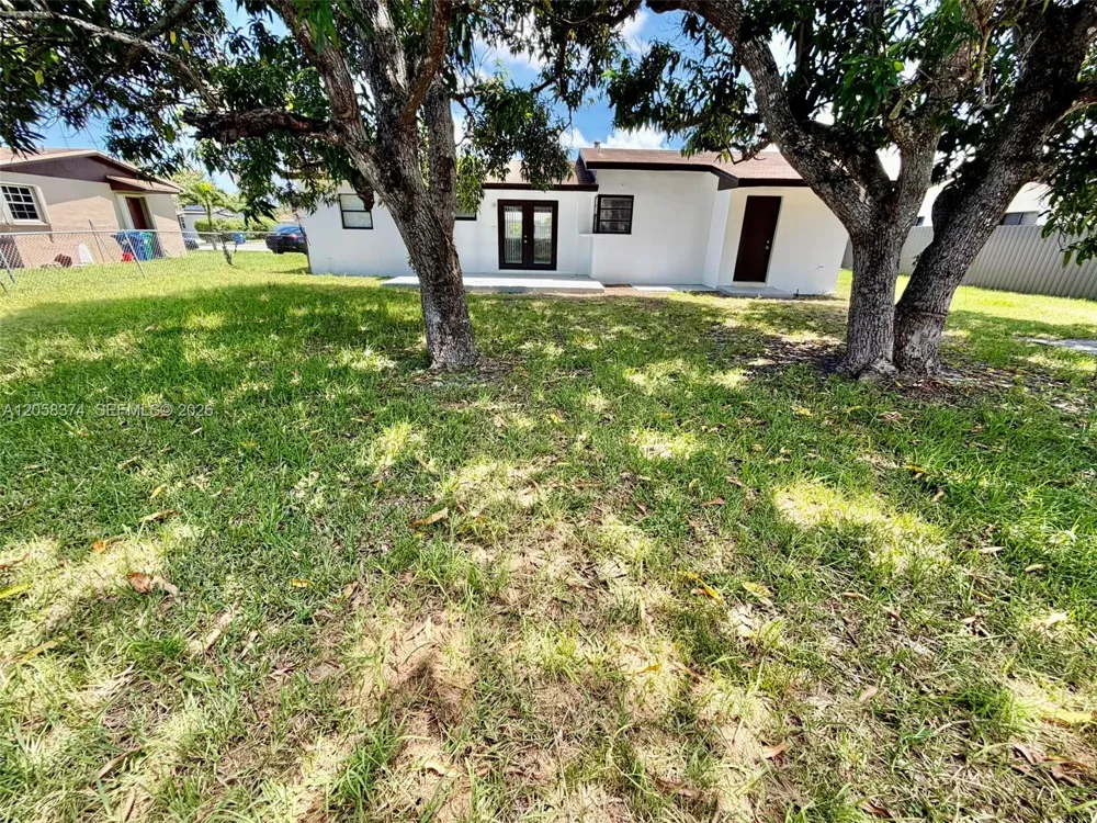 1101 NW 201st St Miami Gardens, FL 33169