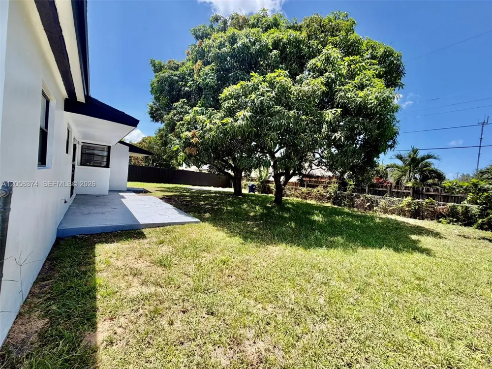 1101 NW 201st St Miami Gardens, FL 33169