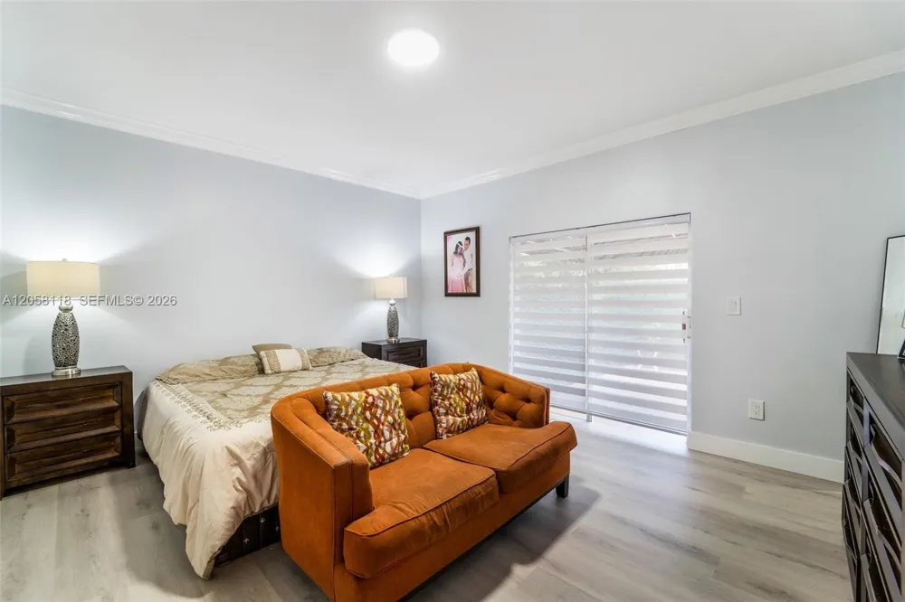15819 SW 54th Ter Miami, FL 33185