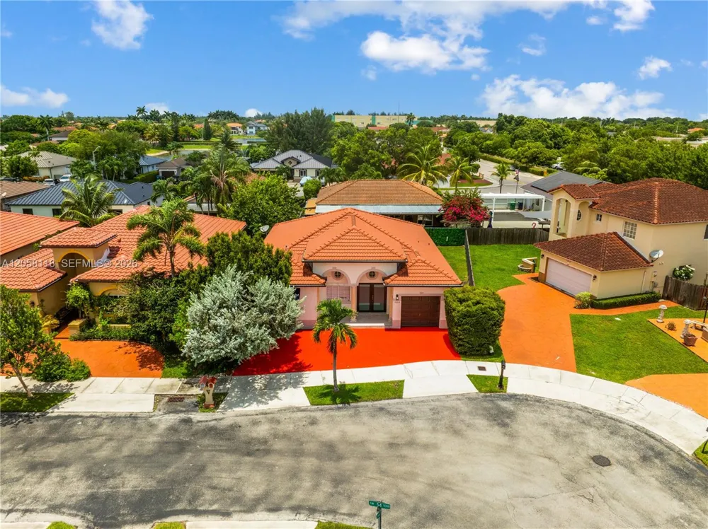 15819 SW 54th Ter Miami, FL 33185