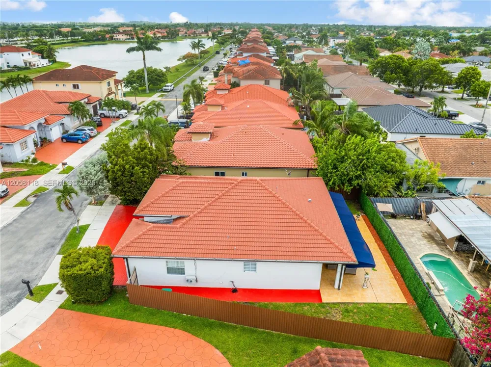 15819 SW 54th Ter Miami, FL 33185