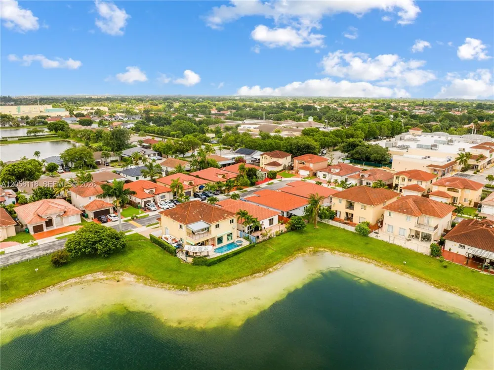 15819 SW 54th Ter Miami, FL 33185